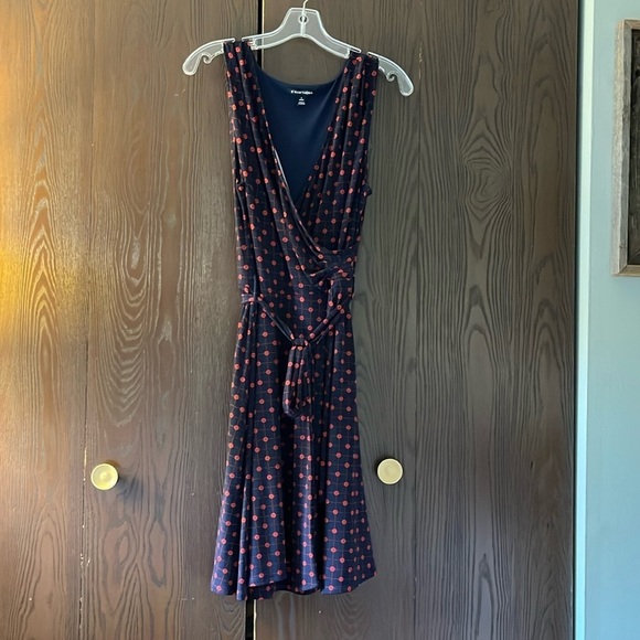 41 Hawthorn sleeveless, navy blue dress with red dots and lines. Size Large P - Picture 1 of 9
